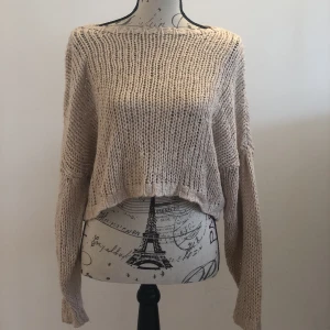 NA-KD Stickad Tröja - Jättefin stickad ljusrosa tröja från NA-KD. Pris kan diskuteras:)