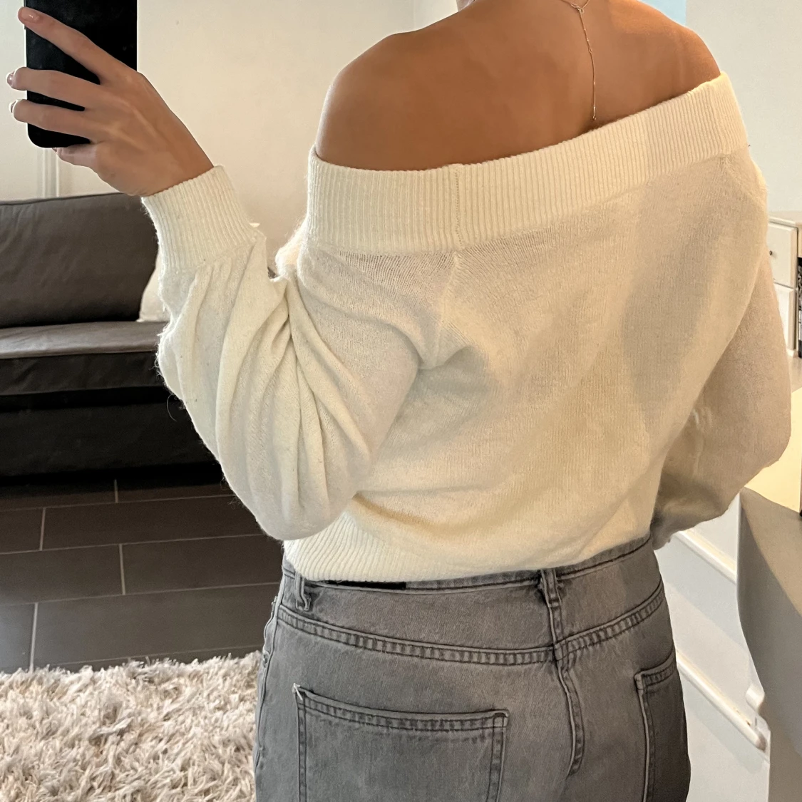 Stickad off shoulder tröja  - 90