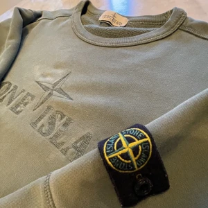 Stone island  - Tja, säljer dena stone island tröja. Skick 8/10 
