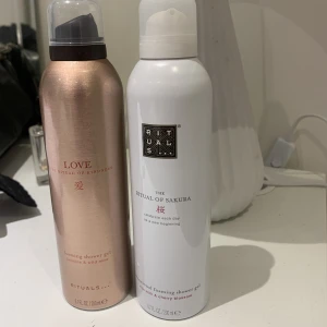 Rituals - Säljer dessa två shower gell’s från Rituals som aldrig kommit till användning☺️säljer båda för 150 i ett paket då ordinarie pris för en är 119🫶🏼