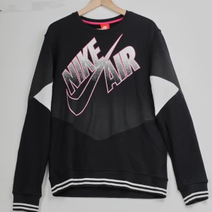 Nike Sweatshirt - Cond: 9/10  +66kr frakt