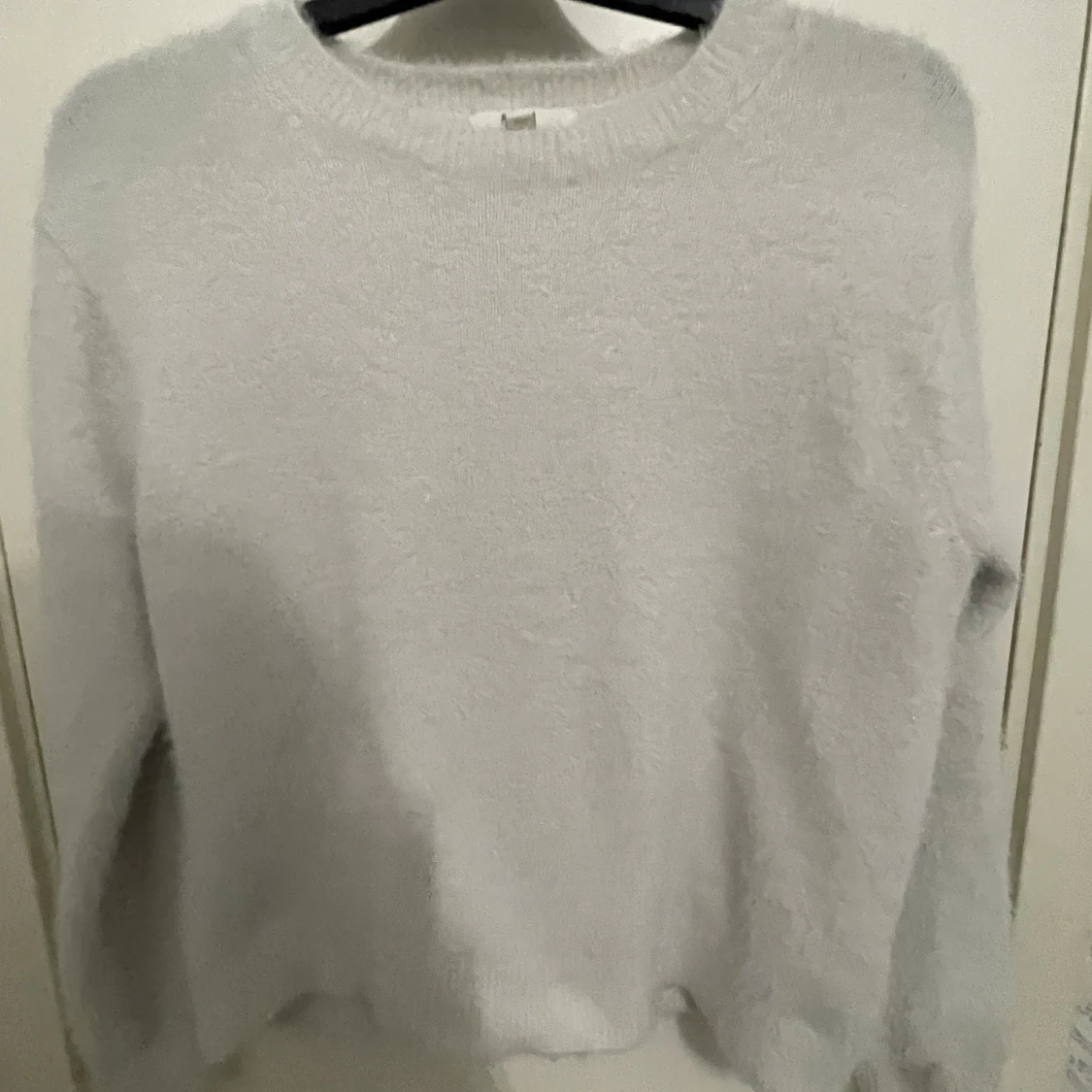 Vit stickad tröja 