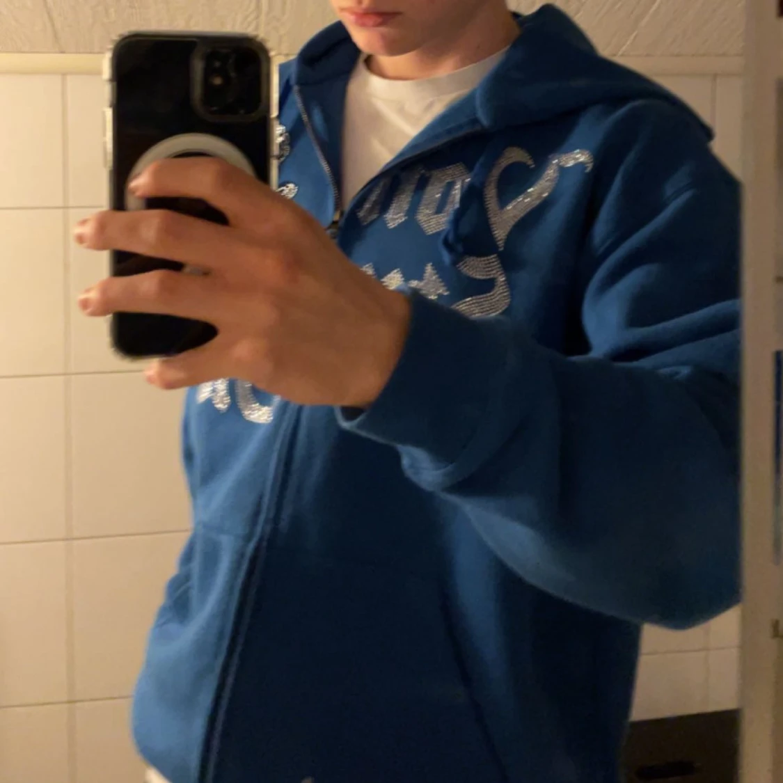 VonStudio ziphoodie Blue love angel  - 90