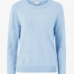 Blå stickad tröja - Jättefin blå stickad tröja från Vila i strl xs. Bra skick, hör av er för fler bilder💘💘