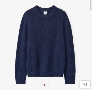 Carin wester stickad - stickad tröja ifrån carin wester, köpt på åhlens för 600kr, använd 2-3 ggr men i bra skick, storlek s