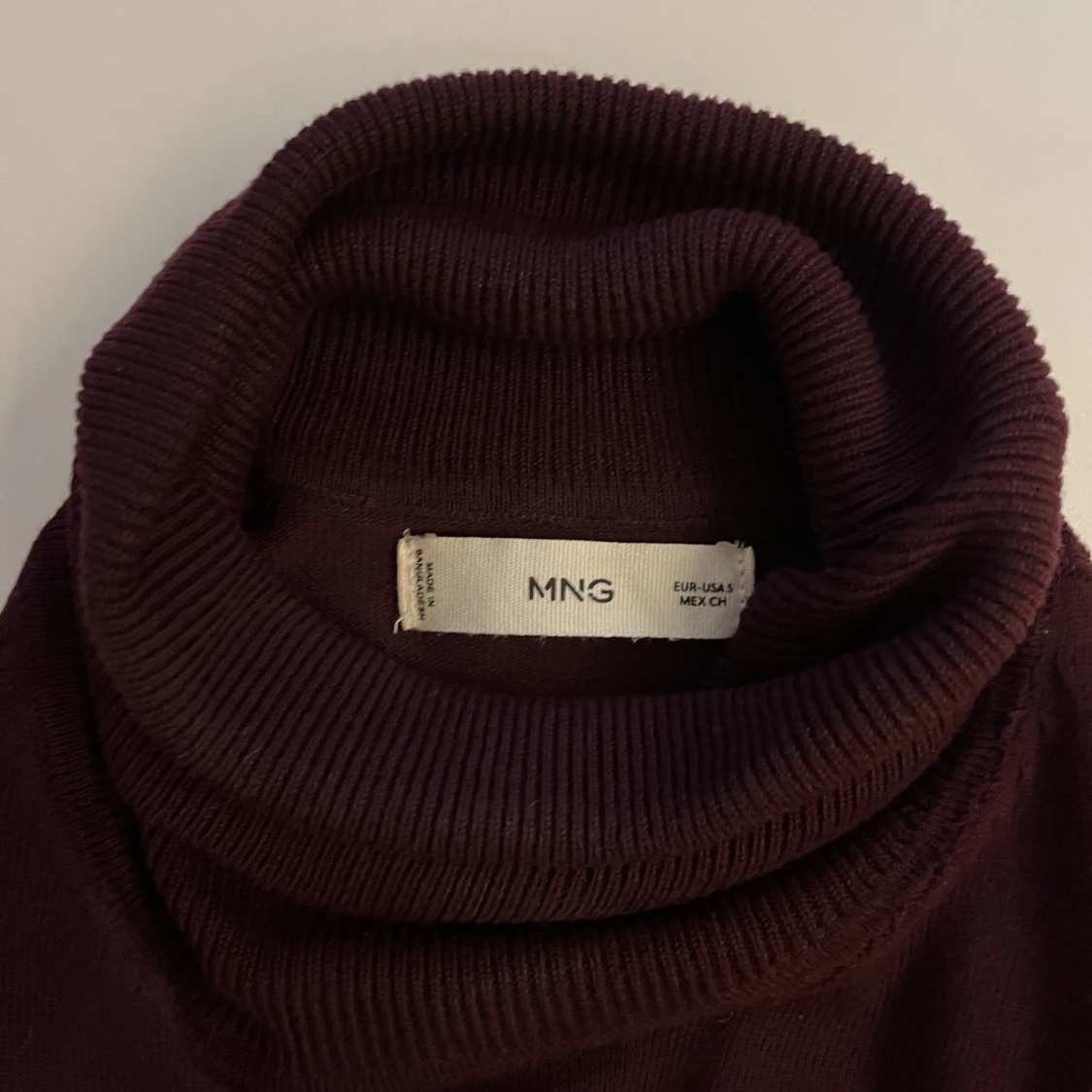 Vinröd turtle neck tröja - 91