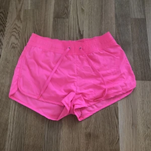 Rosa träningsshorts - Rosa träningsshorts i storlek 38💗
