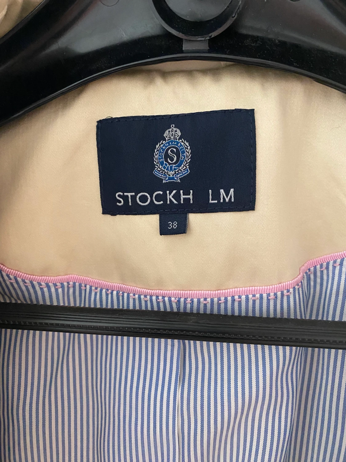 Beige trenchcoat  - 90