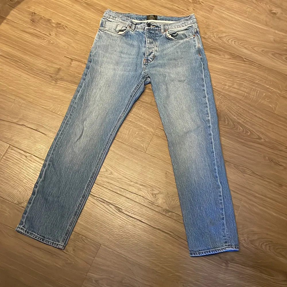 Använt jeansen flitigt och de har inte fått något slitage.  Passform: studio relaxed. Jeans & Byxor.