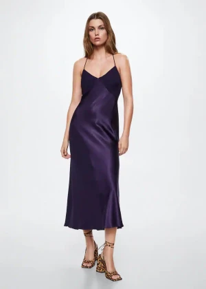 Sommarklänning - Säljer den här superfina klänningen från Mango. Den är helt oanvänd (prislappen finns kvar) och är i storlek XS. Köparen står för frakten❤️