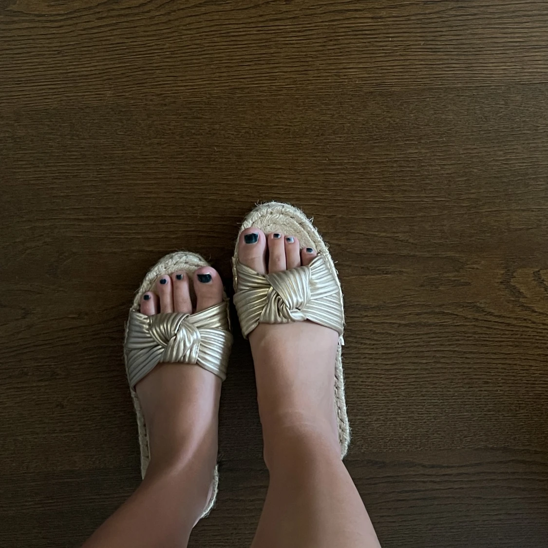 Guldiga tofflor - 90