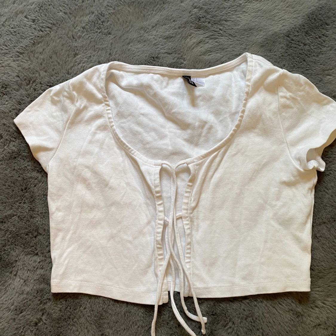 Oanvänd knyttröja från hm  - 91