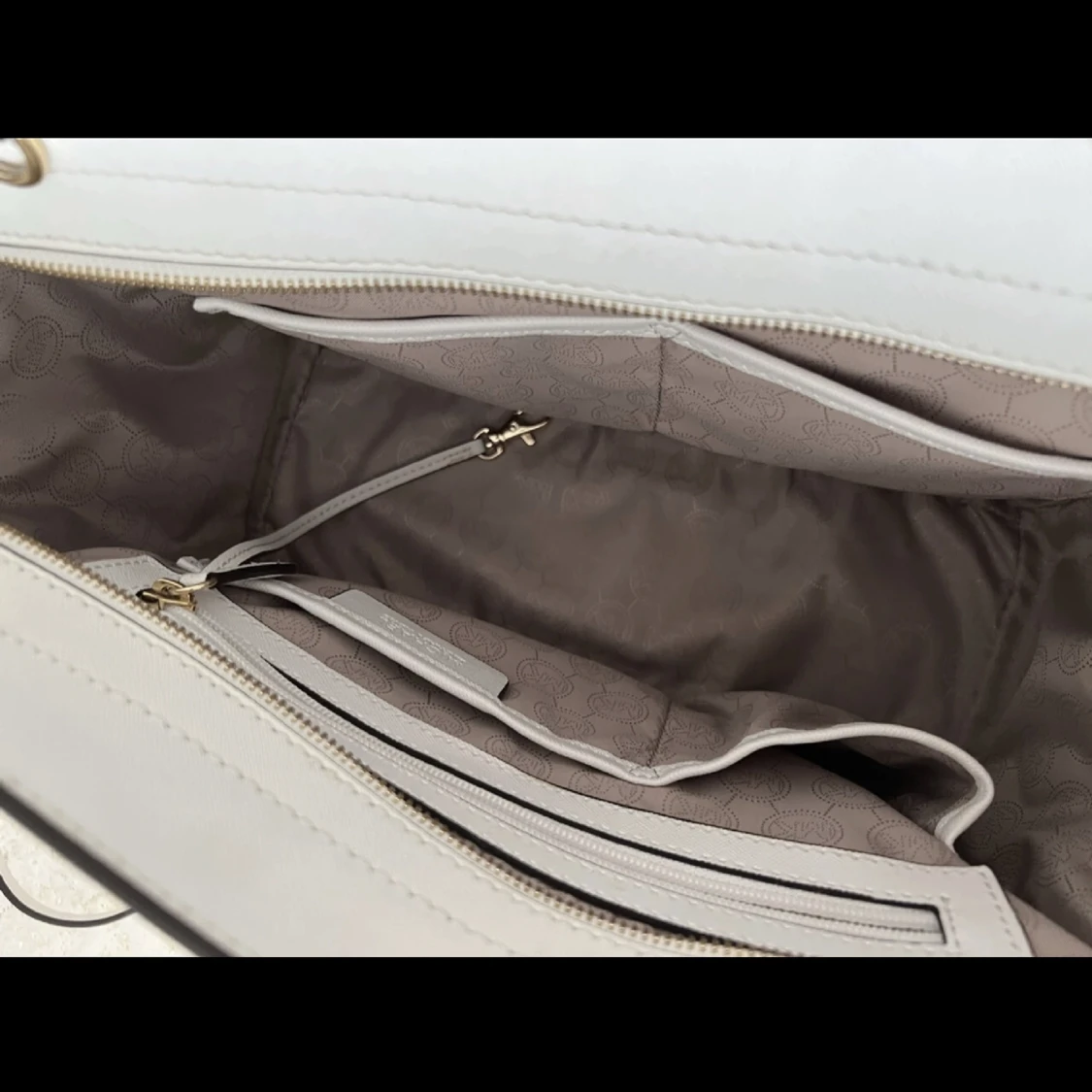 Michael kors väska  - 90