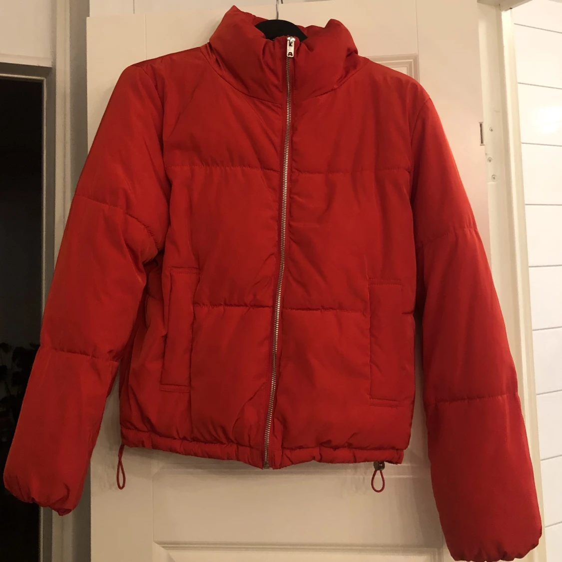 Röd höst/vinter jacka