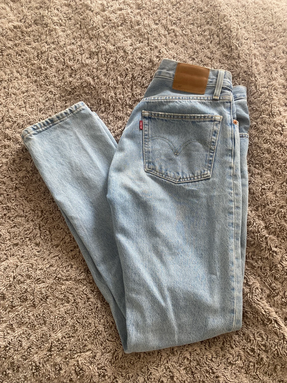 Levis jeans ljusblå 