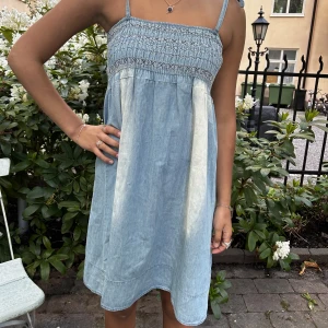 🌀Jeanskläning 🌀 - Så söt jeansklänning som passar till sommaren 