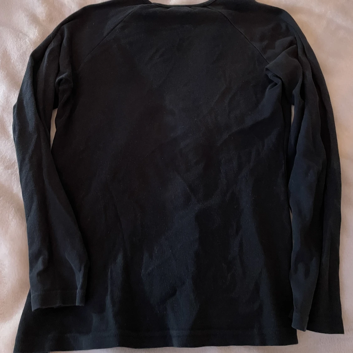 Svart långtröja med hjärta - 90