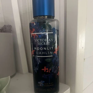 Oanvänd vs parfym  - Oanvänd vs parfym från deras gamla collektion från 2019.