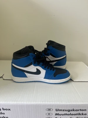 Jordan 1 rare air soar blue  - Storlek 42 Eu  Möts i Stockholm 
