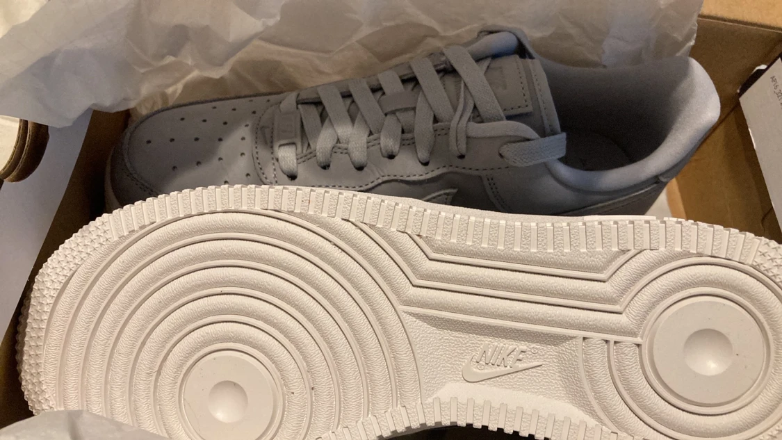 Nike air force 1 strl 39 - 90