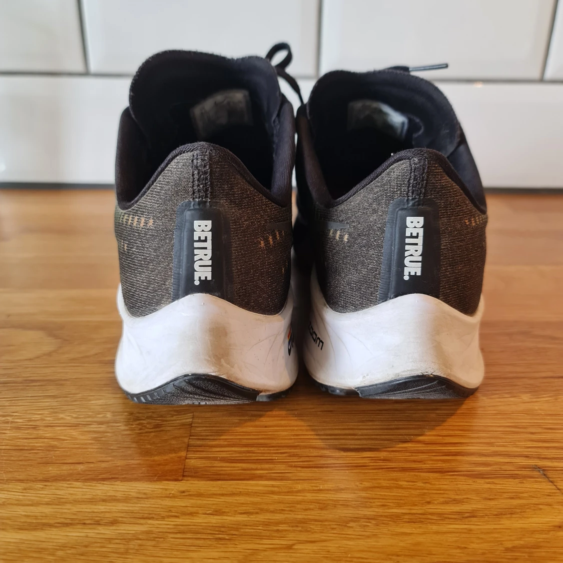 Nike Air Zoom Pegasus 37 - BeTrue - 90