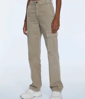 Cargobyxor Stradivarius - - Mycket bra skick 