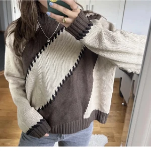 Amalie star x Nakd - Jättesnygg unik tröja från Amalie Star x Nakd. Sparsamt använd. Skriv för fler frågor/bilder. 1 och 3 bilden är lånade.💗