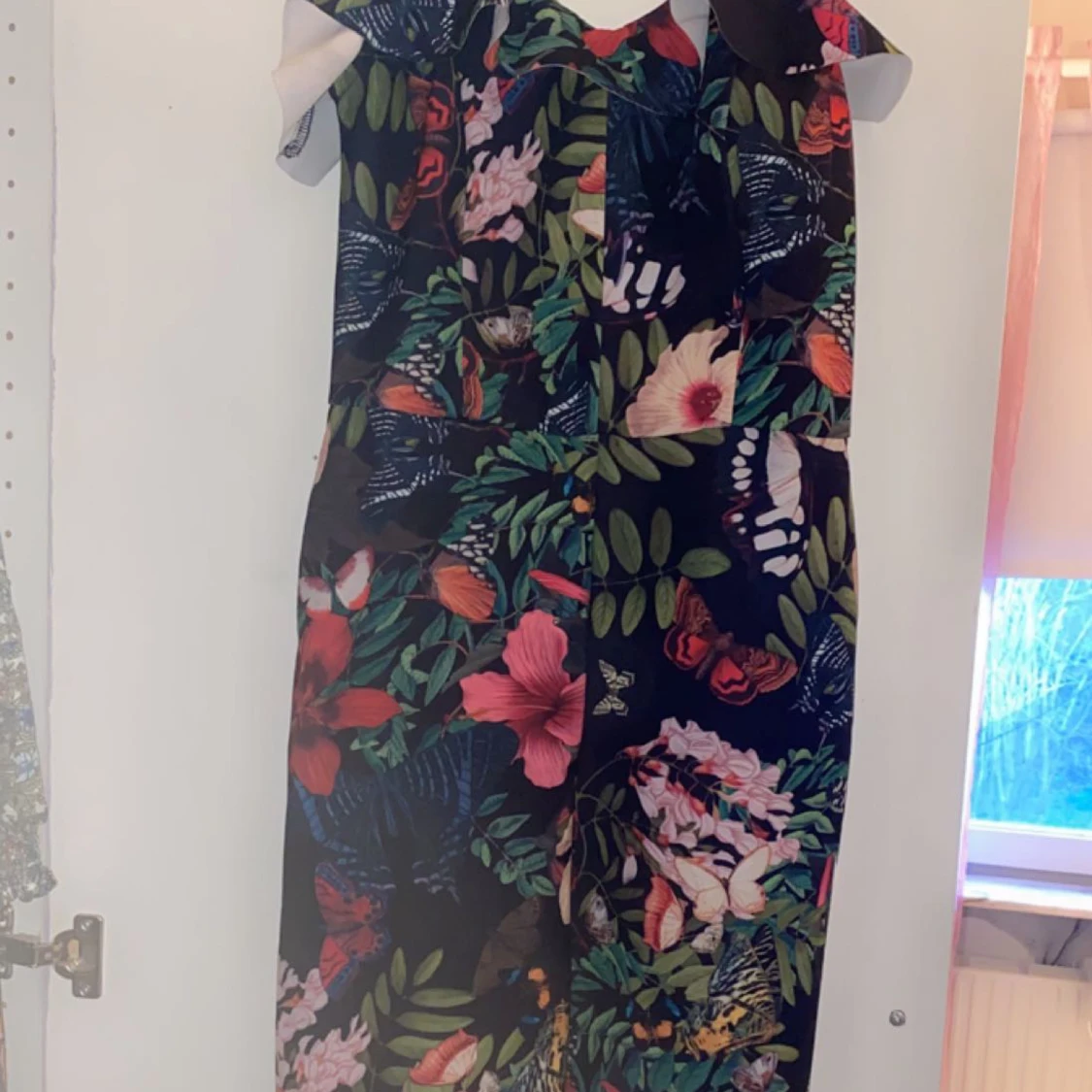 Blommig Jumpsuit  - 90