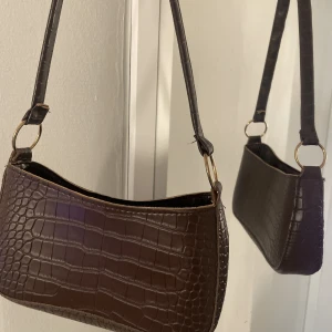 Brun väska  - Fin brun väska 