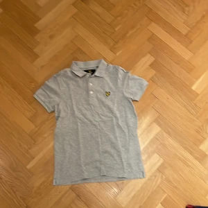 Lyle & scott piké  - Helt okej skick 