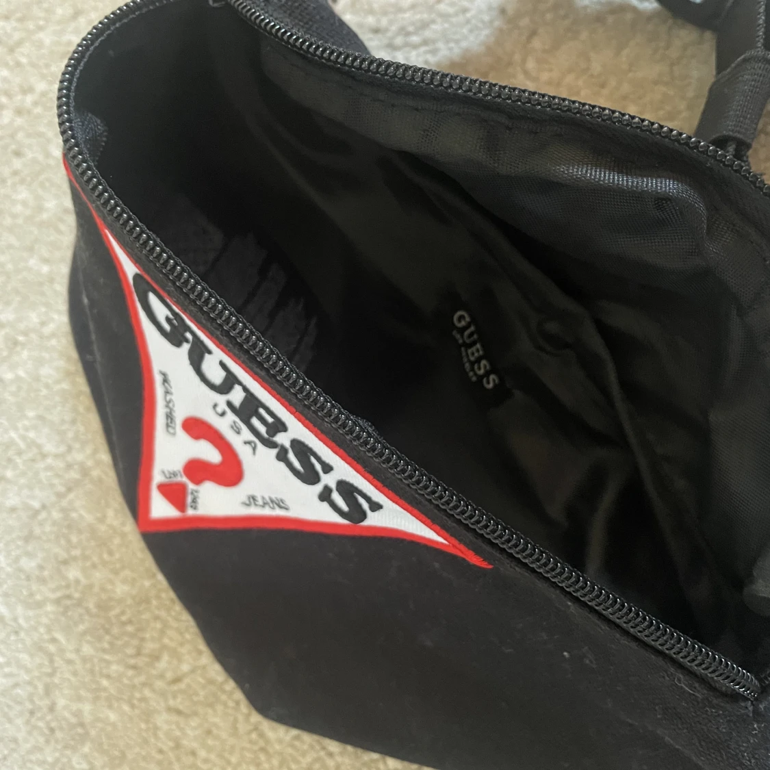 Guess midjeväska - 90