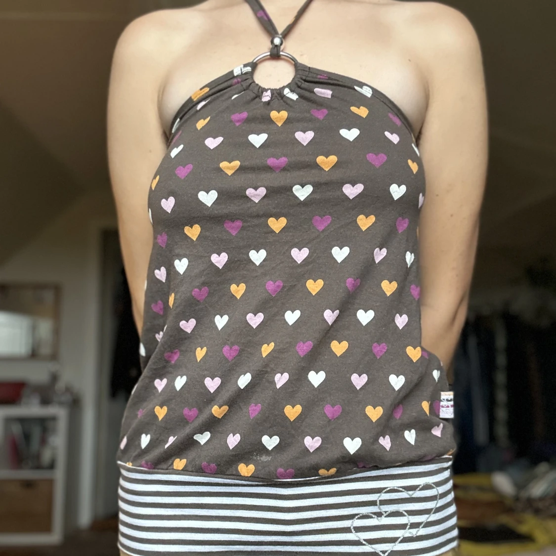 Mönstrad halternecktopp - 91