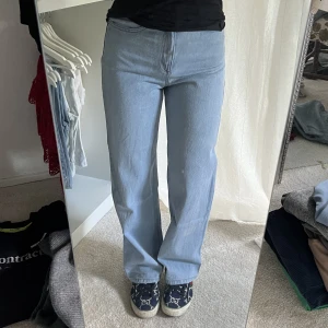 Straight leg jeans - Använda men i bra skick , jag är 172