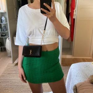 Skorts  - Så fin kjol/shorts i tweed från Zara🤍 M men sitter bra på mig som har S 