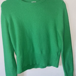 Stickad tröja 💚 - Supermysig stickad tröja från pimkie (ASOS)