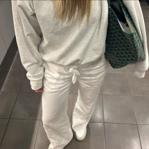 Linnebyxor från Alobalabel 🤍 - Helt nya linnebyxor i deras nya modell, aldrig använda. Säljer pga köpte två storlekar 🤍