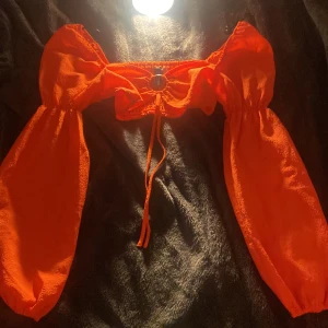 Orange sommar topp - Orange topp perfekt iför sommaren 