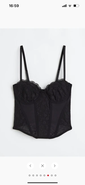 Topp - Säljer denna fina topp då den inte kommer inte användning längre💓 enbart använd 1 gång