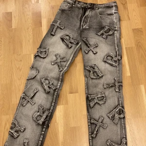 Jeans från racer worldwide - Super snygga jeans, använda 1 gång ❤️köpte för 1200