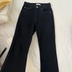 Lågmidjade jeans  - Lågmidjade jeans strl 34. 