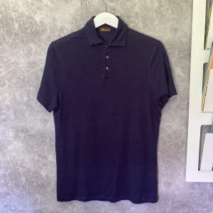 Stenströms piké  - Säljer min snygga och bekväma stenströms piké. Storlek S men passar även M. Den är i väldigt bra skick, inte använd mycket alls och säljer den för ett bra pris. Hör av dig vid frågor!