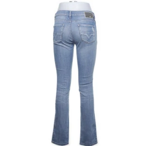 Jättesnygga diesel jeans!! - Jeans ifrån diesel som är svåra att få tag på! Köpte dessa jättesnygga på sellpy men de va tyvärr för små💕💕 jättefint skick! 