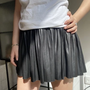  Snygg skinnkjol✨ - Passar xs-m 