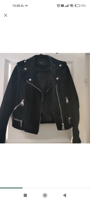 Jacka  - Jacka i fint skick rök/djurfritt hem