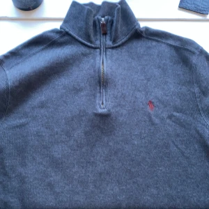 Ralph lauren halfzip - Perfekt skick dm för mer bilder 