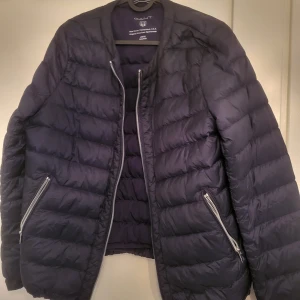 Gant Jacka  - Tunnare jacka från Gant