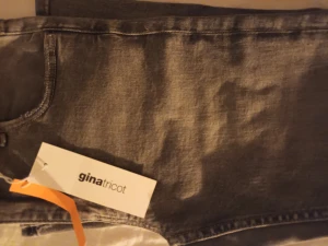 Logmidjade jeans! - Ett par Lång midjade jeans i stl 152. Alldrig använt, helt nya var för små när jag köpte dem.