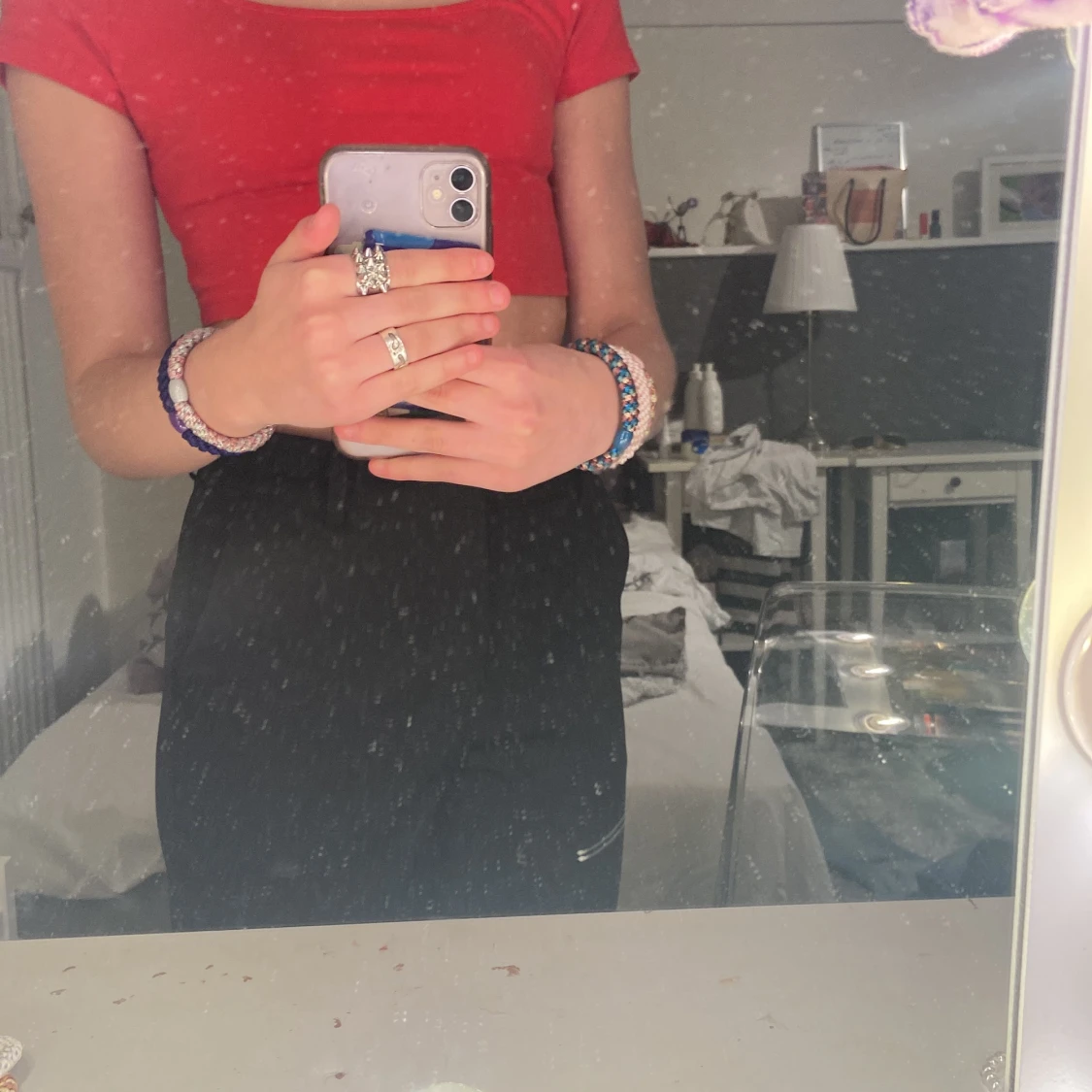 Två u ringlade croptops