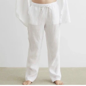 Vita linnebyxor  - Vita linnebyxor från HM. Slutsålda!