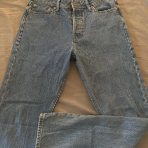 Jack & jones jeans, blå - Min killes jeans, använda max 3 ggr. 